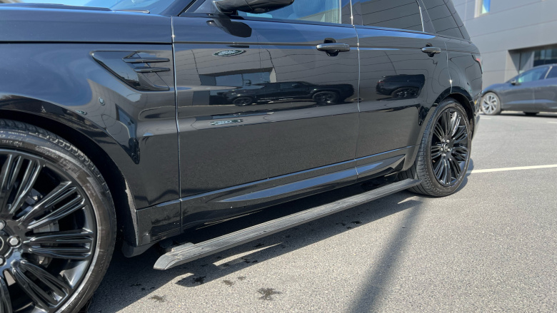 Land Rover Range Rover Sport 3.0 D300 HSE Dynamic Black 5dr Auto Diesel Estate